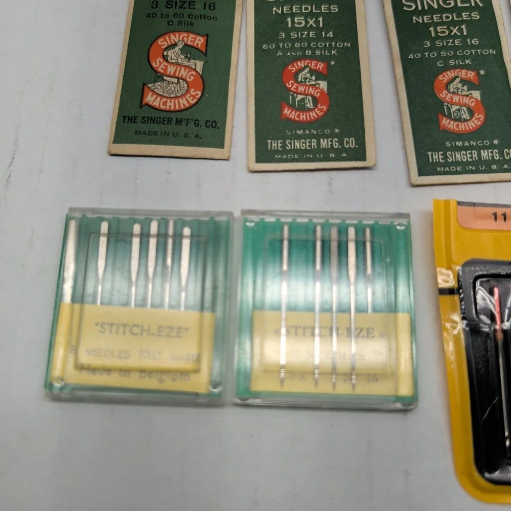 Vintage Singer Sewing Machine Needle Lot & Motor Lubricant 15x1 Ball Point